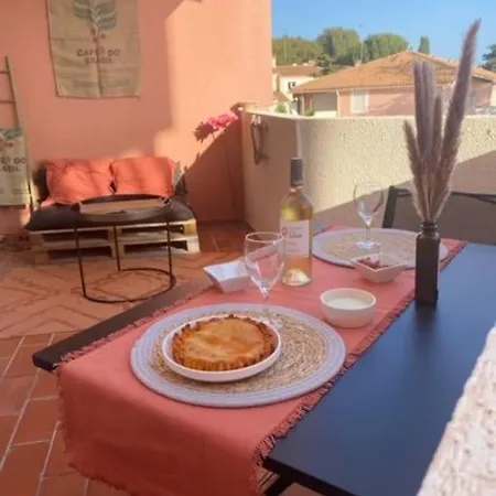 Sete, Studio Cabine,proche Mer , Clim, Wifi, Parking Prive