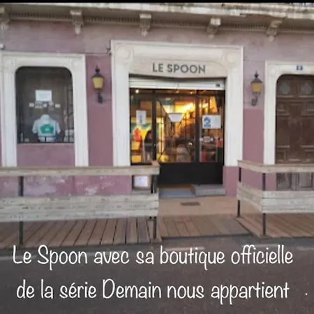 Sete, Studio Cabine,proche Mer , Clim, Wifi, Parking Prive سُت