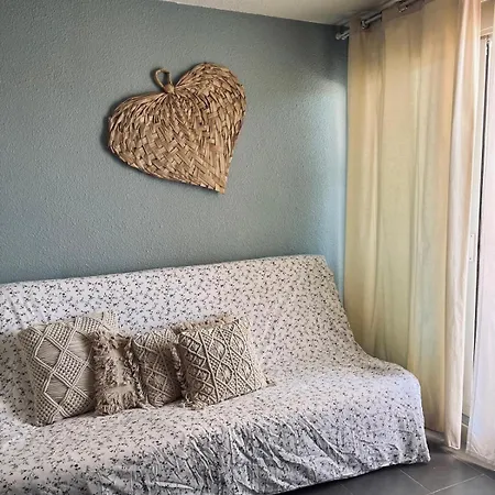 Sete, Studio Cabine,proche Mer , Clim, Wifi, Parking Prive *