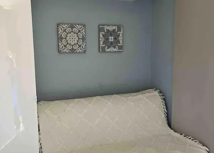 דירה Sete, Studio Cabine,proche Mer , Clim, Wifi, Parking Prive *